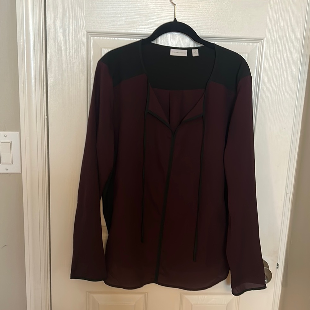 Long sleeve extra large tunic, black and wine color